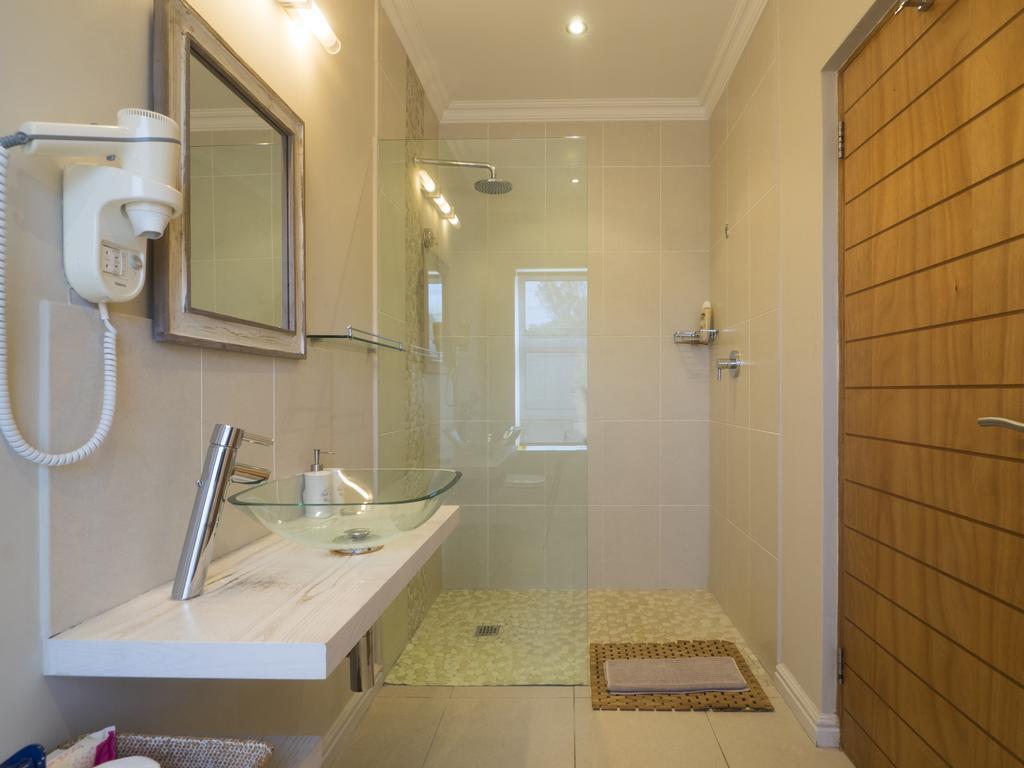 Bahari Beach House Plettenberg Bay Habitación foto